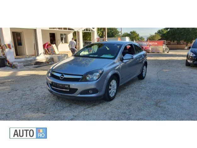 Gri Utilizat 2009 Opel Astra Coupe | 2.599 EUR (Preț OK) - Imagine 1/4
