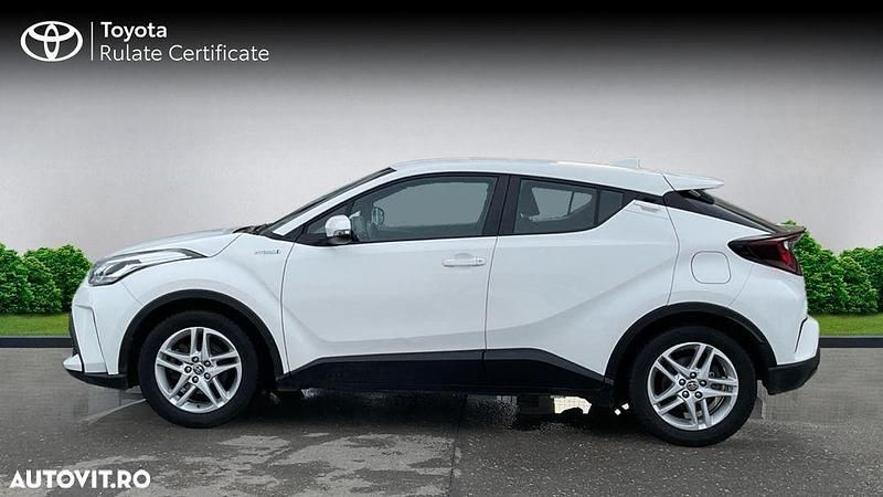 Second-hand Toyota C-HR 122 CP (89 kW) 2021 Culoarealb SUV