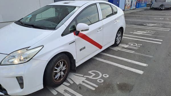 Utilizat 2013 Toyota Auris Hybrid Plus Berlinǎ | 7.500 EUR - Imagine 1/4
