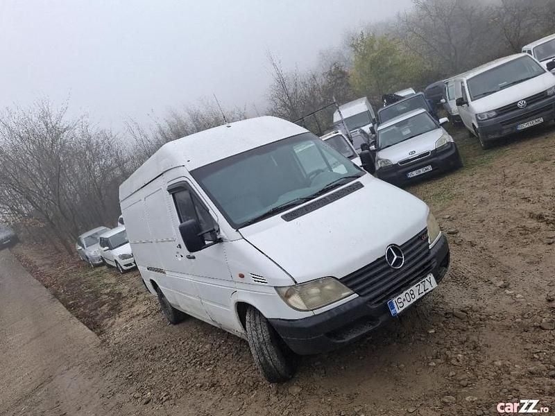 Utilizat 2002 Mercedes Sprinter Van | 1.999 EUR (Preț bun) - Imagine 1/2