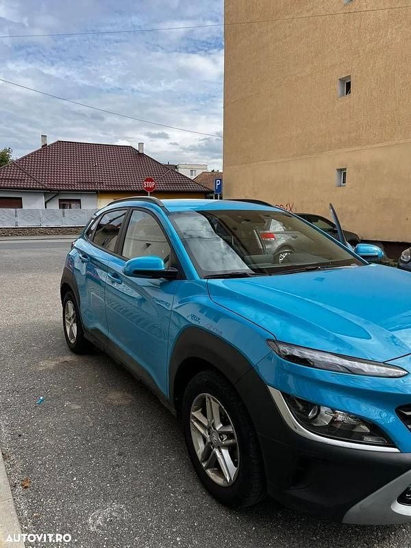 Culoarealbastru Utilizat 2023 Hyundai Kona SUV | 15.500 EUR (Preț bun) - Imagine 1/4