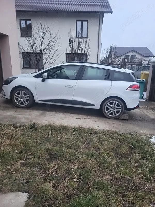 Second-hand Renault Clio IV 76 CP (55 kW) 2018 Hatchback