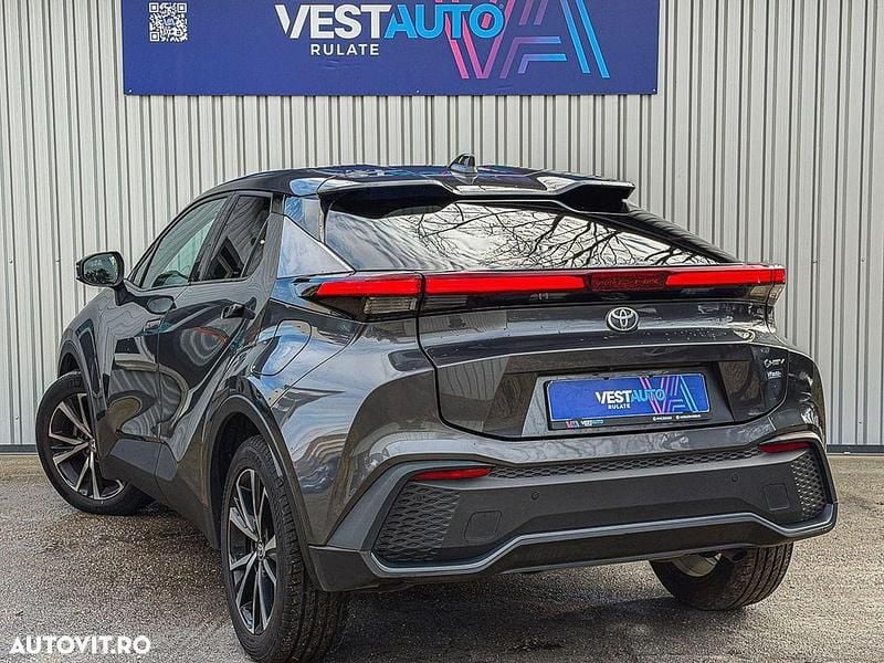 Second-hand Toyota C-HR Business Edition 140 CP (102 kW) 2024 Culoaregri SUV