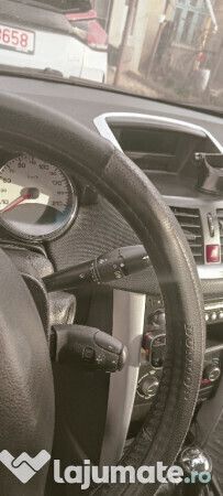 Negru Utilizat 2012 Peugeot 207 Hatchback | 4.500 EUR - Imagine 1/4