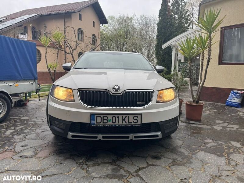 Alb Utilizat 2015 Skoda Octavia Break | 15.500 EUR - Imagine 1/4