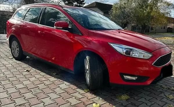 Rosu Utilizat 2015 Ford Focus Break | 5.600 EUR (Preț OK) - Imagine 1/4