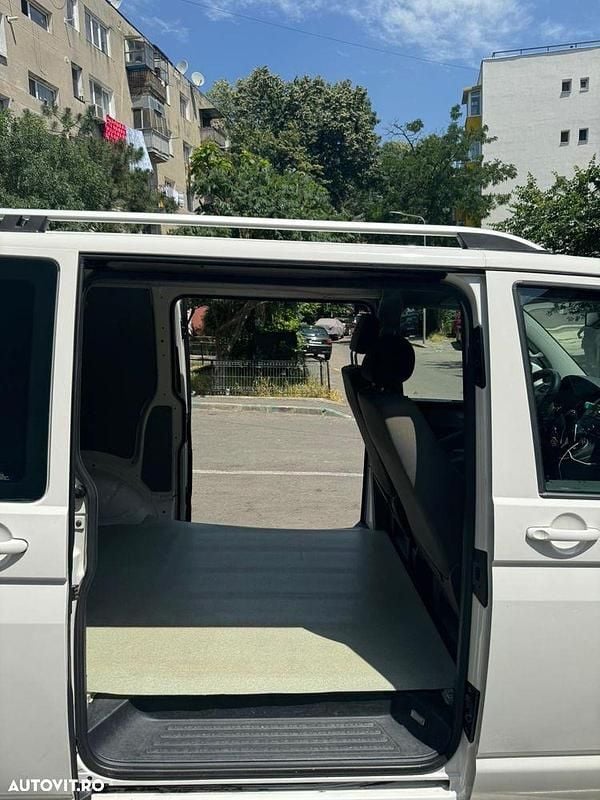 Second-hand VW Transporter 102 CP (75 kW) 2012 Culoarealb Van