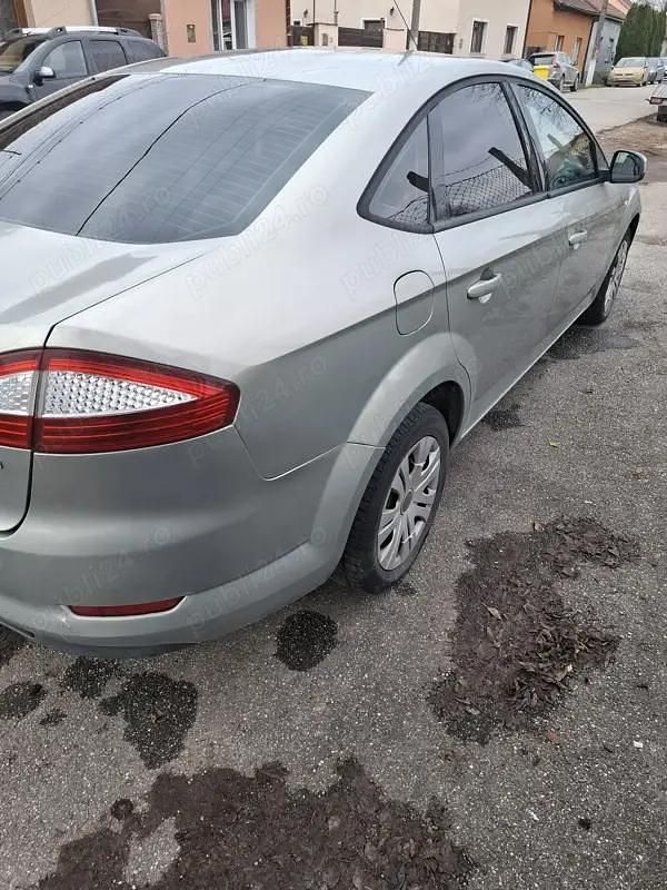 Second-hand Ford Mondeo 125 CP (91 kW) 2008 Bej Berlinǎ