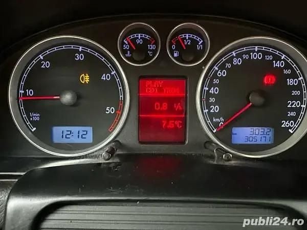 Utilizat 2004 VW Passat Berlinǎ | 2.150 EUR (Preț OK) - Imagine 1/4