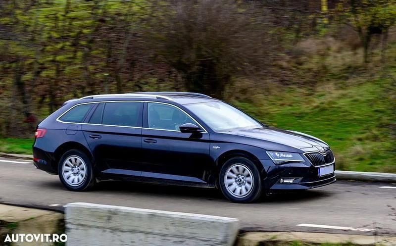 Culoarenegru Utilizat 2018 Skoda Superb LAURIN & KLEMENT Break | 20.500 EUR (Preț bun) - Imagine 1/4