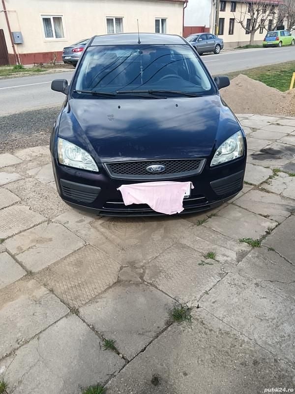 Utilizat 2005 Ford Focus Hatchback | 1.700 EUR (Puțin scump) - Imagine 1/4