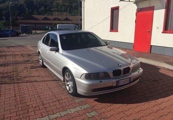 Argintiu Utilizat 2002 BMW 530 Berlinǎ | 3.200 EUR - Imagine 1/4