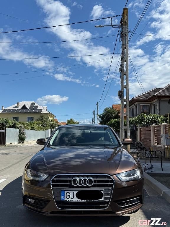 Maro Utilizat 2012 Audi A4 Premium Berlinǎ | 10.900 EUR (Scump) - Imagine 1/4