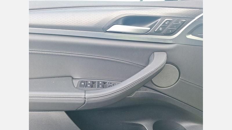 Second-hand BMW X4 M Comfort Edition 510 CP (375 kW) 2025 Galben sao paulo SUV