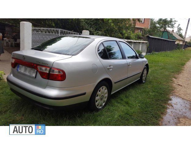 Gri Utilizat 2001 Seat Toledo Berlinǎ | 2.300 EUR - Imagine 1/4