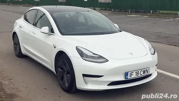 Second-hand Tesla Model 3 257 kW (350 CP) 2020 Berlinǎ