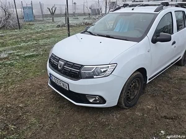 Utilizat 2014 Dacia Logan MCV Break | 6.000 EUR (Puțin scump) - Imagine 1/4