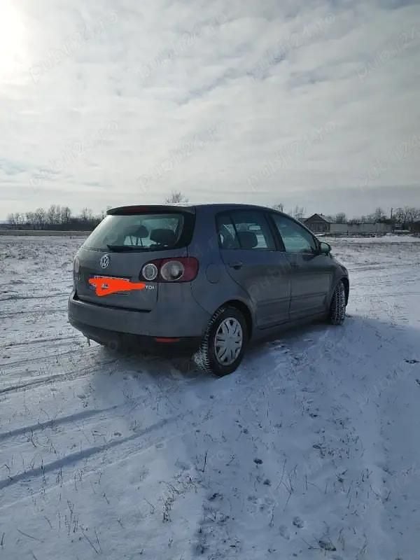 Second-hand VW Golf IV 140 CP (102 kW) 2006 Berlinǎ