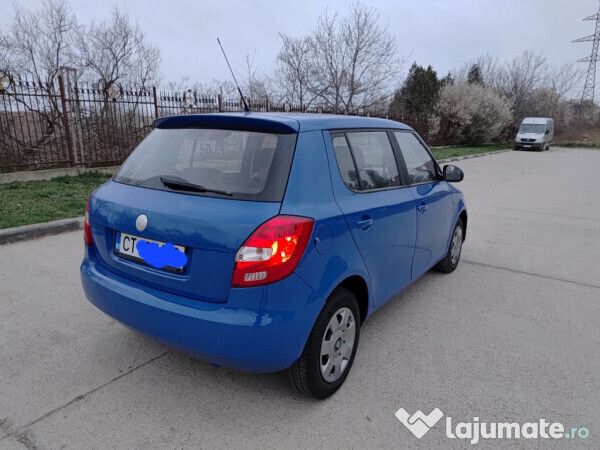 Albastru Utilizat 2009 Skoda Fabia Hatchback | 2.650 EUR (Preț OK) - Imagine 1/4