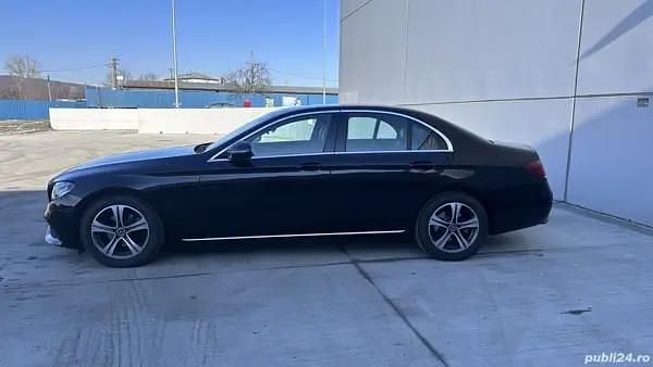 Utilizat 2019 Mercedes E200 Berlinǎ | 23.500 EUR (Puțin scump) - Imagine 1/4