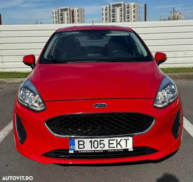 Second-hand Ford Fiesta Active 100 CP (73 kW) 2019 Culoarerosu Hatchback