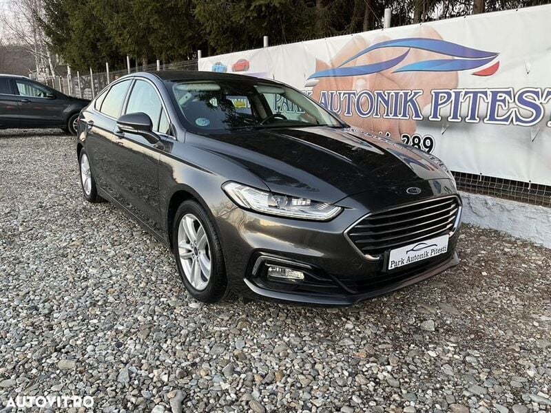 Gri Utilizat 2020 Ford Mondeo Titanium Berlinǎ | 12.990 EUR (Preț bun) - Imagine 1/4