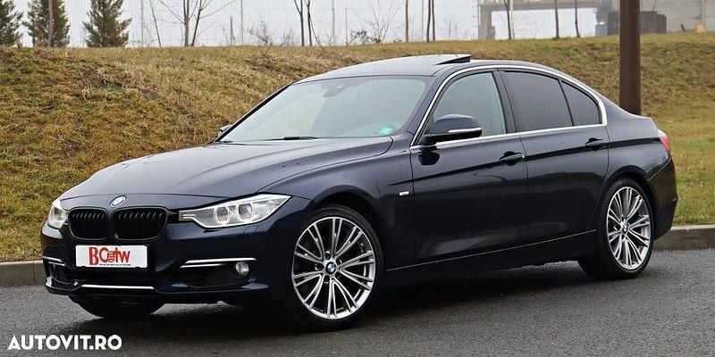 Second-hand BMW 328 Luxury Line 245 CP (180 kW) 2013 Culoarealbastru Berlinǎ