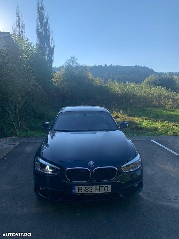 Albastru Utilizat 2016 BMW 118 Sport Line Hatchback | 9.800 EUR - Imagine 1/4