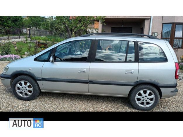 Second-hand Opel Zafira 124 CP (91 kW) 2003 Auriu Monovolum