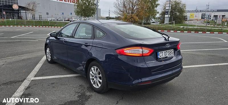 Second-hand Ford Mondeo 160 CP (117 kW) 2017 Culoarealbastru Berlinǎ