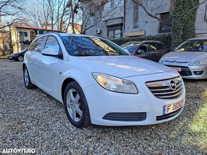 Second-hand Opel Insignia Selection 130 CP (95 kW) 2009 Culoarealb Break