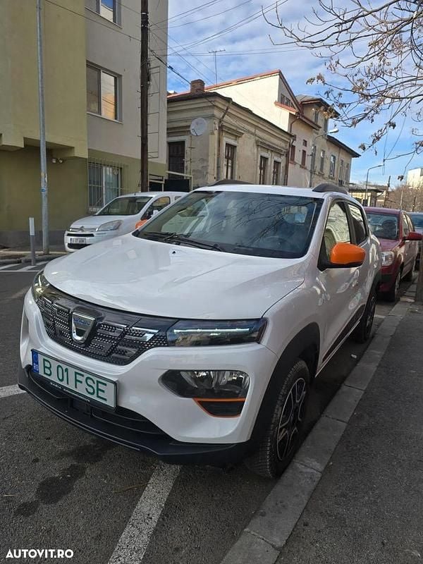 Second-hand Dacia Spring Expression 33 kW (45 CP) 2022 Culoarealb Hatchback