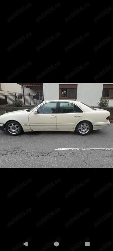 Utilizat 2000 Mercedes 220 Berlinǎ | 2.000 EUR - Imagine 1/4