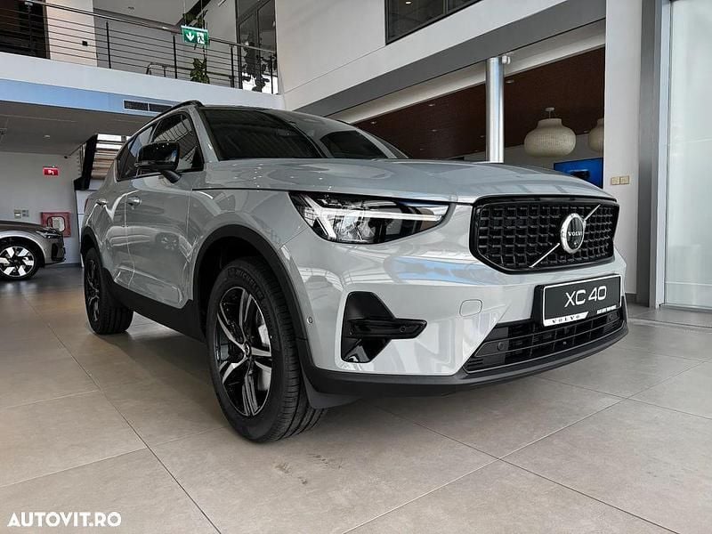 Second-hand Volvo XC40 Plus 163 CP (119 kW) 2025 Culoaregri SUV