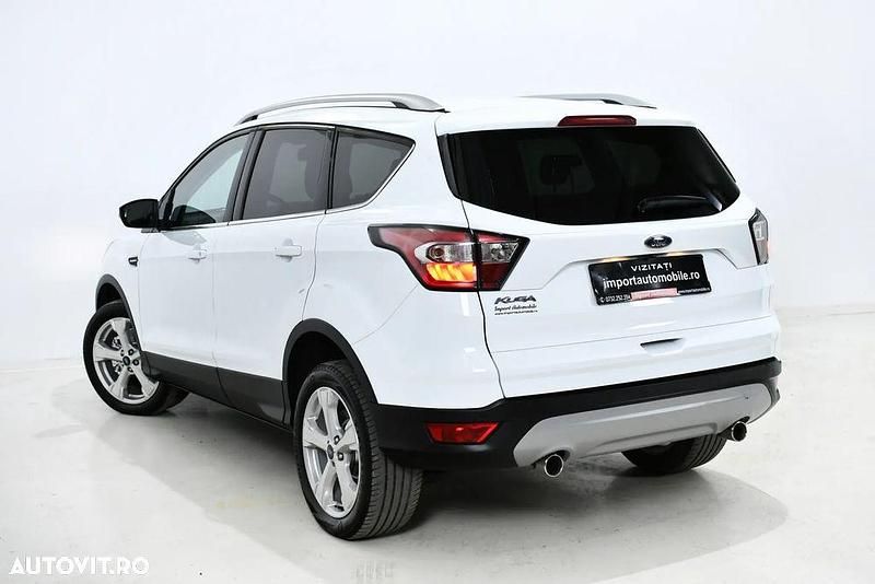 Second-hand Ford Kuga Titanium 150 CP (110 kW) 2018 Culoarealb SUV