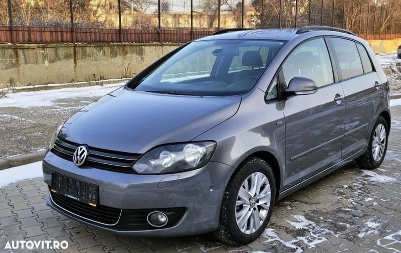 Culoaregri Second-hand 2014 VW Golf Plus Cross Life Monovolum | 5.950 EUR - Imagine 1/4