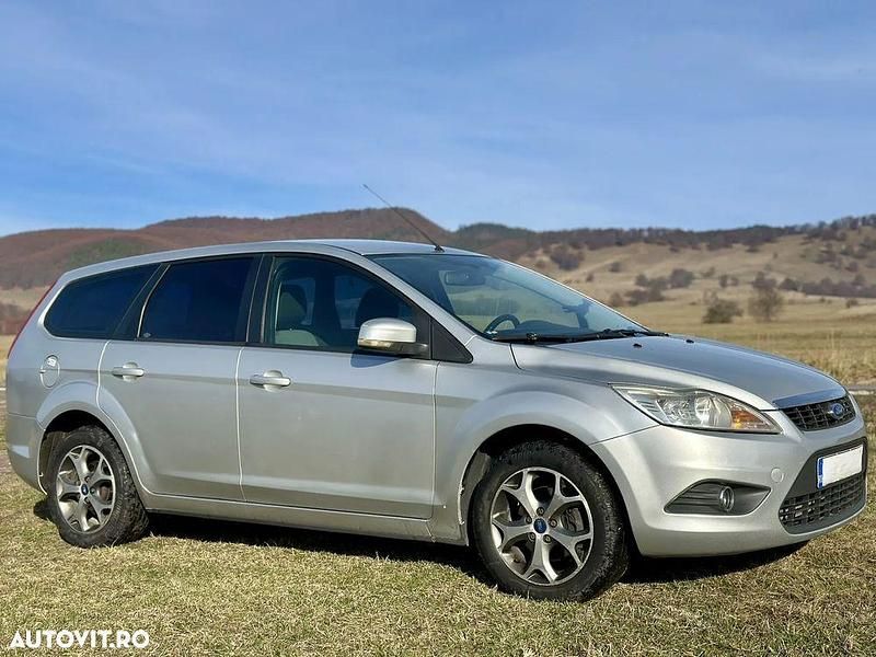 Culoaregri Utilizat 2009 Ford Focus Hatchback | 2.750 EUR (Preț OK) - Imagine 1/4