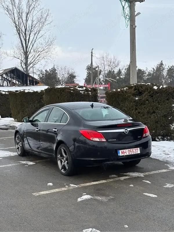 Second-hand Opel Insignia 163 CP (119 kW) 2011 Berlinǎ