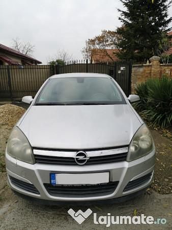 Gri Utilizat 2005 Opel Astra Hatchback | 1.800 EUR (Super Preț) - Imagine 1/4