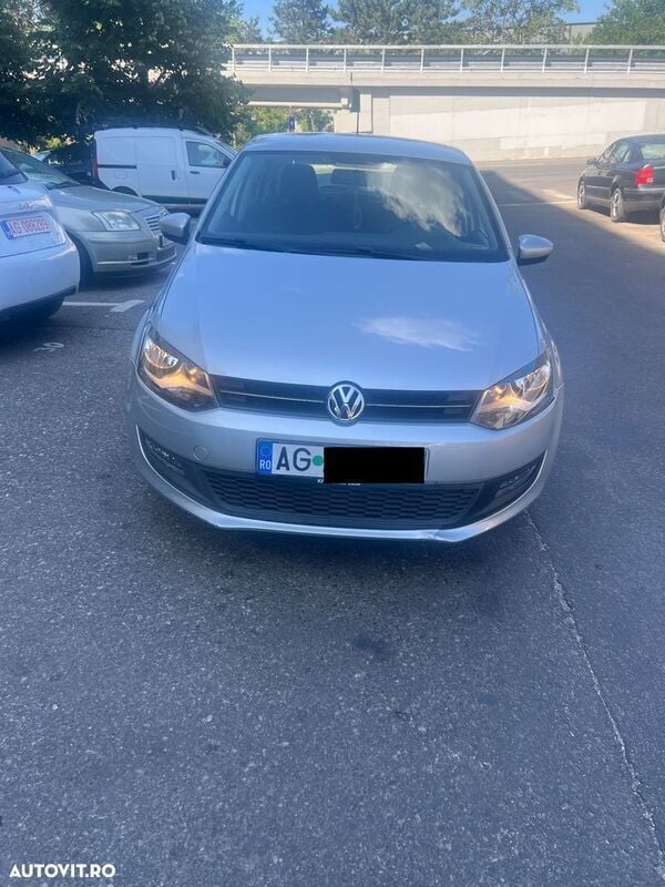 Argint Utilizat 2012 VW Polo Highline | 4.999 EUR (Preț bun) - Imagine 1/4