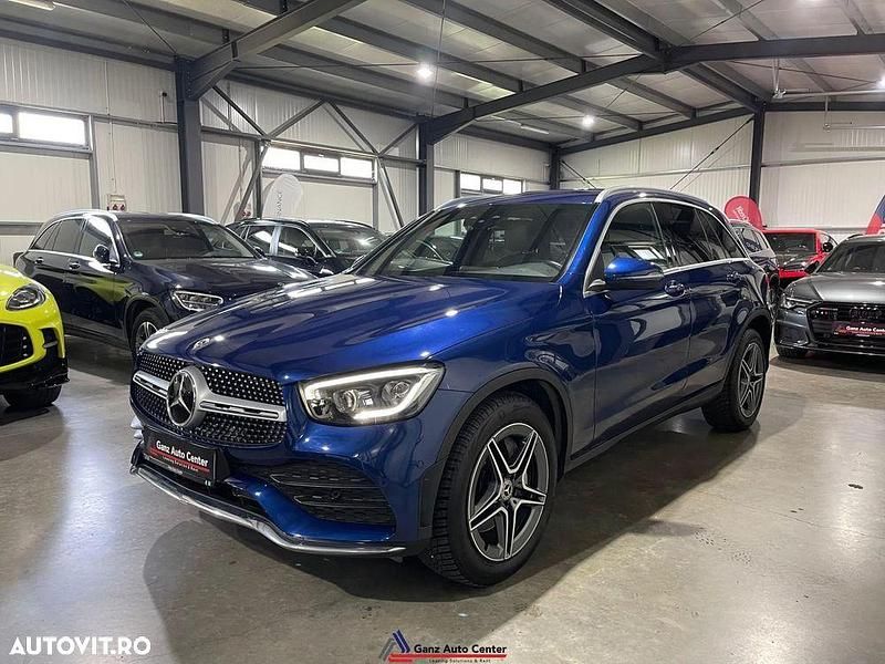 Culoarealbastru Utilizat 2019 Mercedes GLC300 AMG line SUV | 32.000 EUR - Imagine 1/4