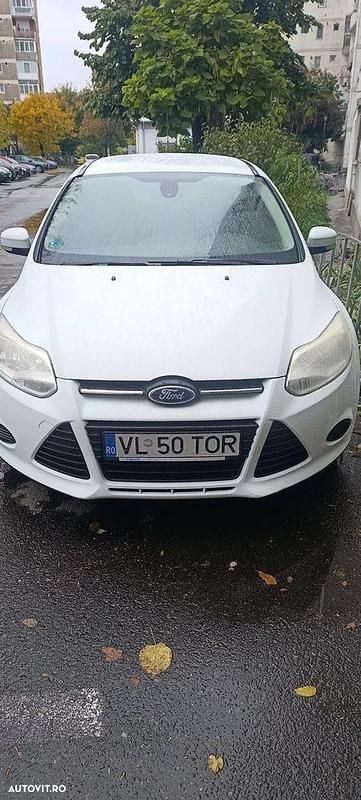 Culoarealb Utilizat 2013 Ford Focus SYNC Edition Break | 3.400 EUR (Scump) - Imagine 1/4