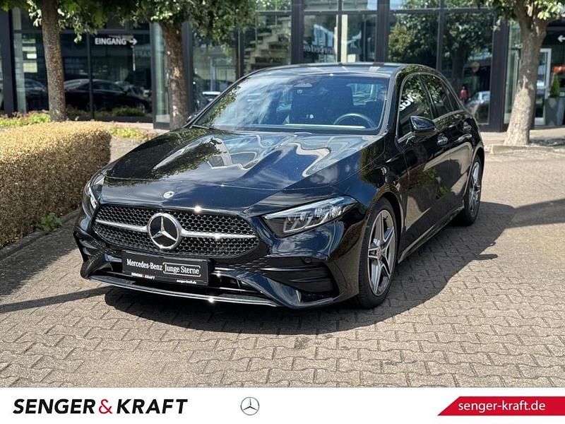 Utilizat 2024 Mercedes A180 AMG | 32.752 EUR (Preț OK) - Imagine 1/1