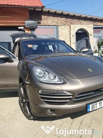 Second-hand 2012 Porsche Cayenne SUV | 15.000 EUR - Imagine 1/4