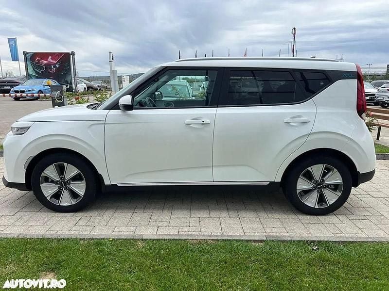Second-hand Kia Soul EV Motion 100 kW (136 CP) 2021 Culoarealb SUV