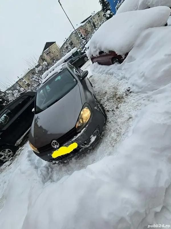 Utilizat 2009 VW Golf Berlinǎ | 4.500 EUR (Preț OK) - Imagine 1/4