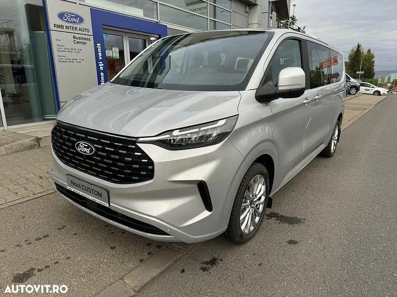 Second-hand Ford Tourneo Titanium 170 CP (125 kW) 2025 Culoareargint Van