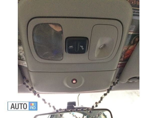 Second-hand Renault Mégane II 95 CP (69 kW) 2002 Negru Hatchback