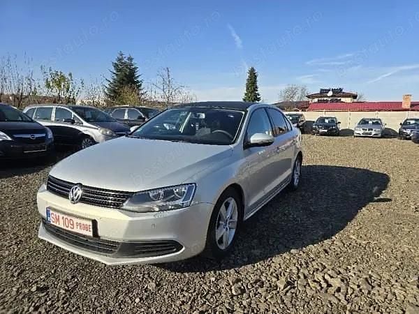 Second-hand VW Jetta 140 CP (102 kW) 2012 Berlinǎ