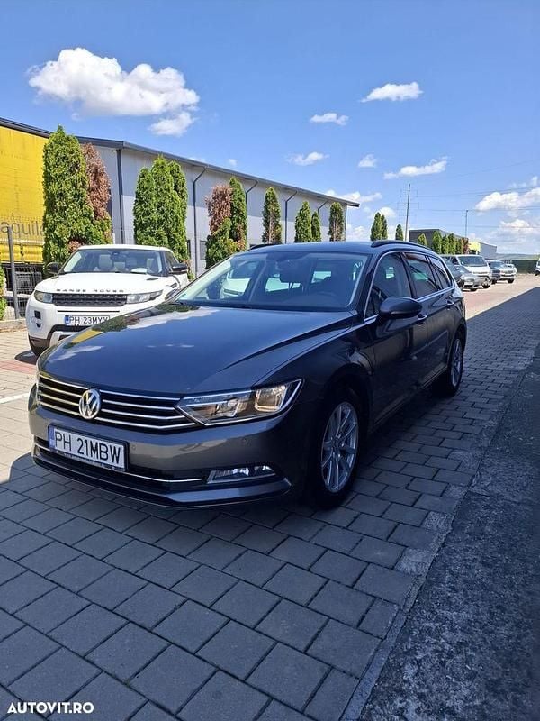 Culoaregri Utilizat 2016 VW Passat Comfortline Break | 10.990 EUR (Preț bun) - Imagine 1/4